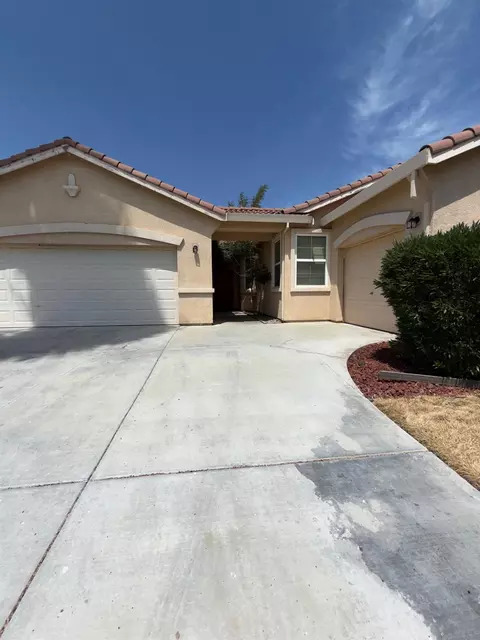 2069 Venezia St, Los Banos, CA 93635