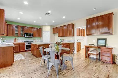 Kitchen - 2589 Hepworth Dr, Davis, CA 95618 photo 1 of 7