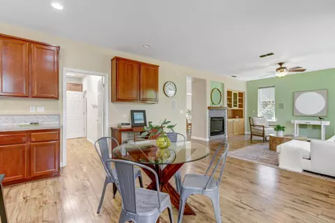 Dining - 2589 Hepworth Dr, Davis, CA 95618 photo 4 of 5