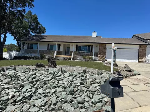 2088 Greenbriar Rd, Valley Springs, CA 95252