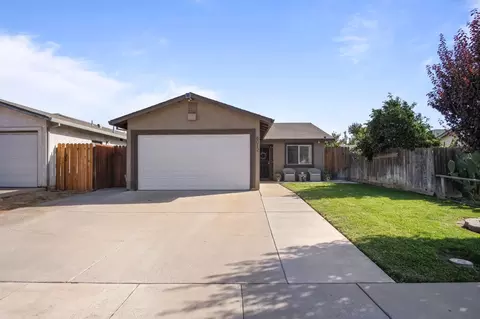 6012 Winners Cir, Riverbank, CA 95367