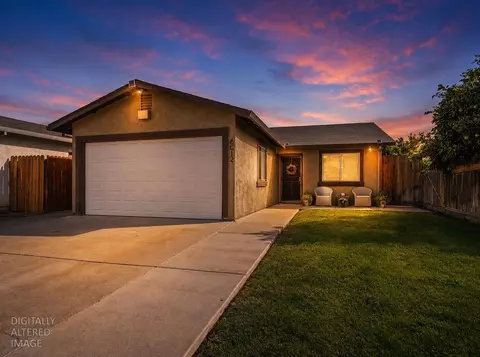 6012 Winners Cir, Riverbank, CA 95367