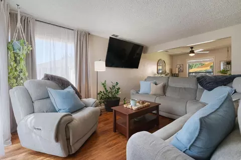 Living - 1517 Del Monte Ave, Modesto, CA 95350 photo 4 of 4