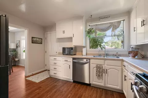 Kitchen - 1517 Del Monte Ave, Modesto, CA 95350 photo 2 of 3
