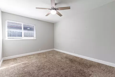 Bedroom - 644 Swallow Dr, Manteca, CA 95336 photo 3 of 6