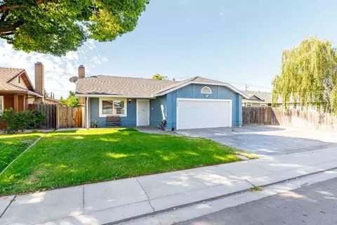 Exterior - 644 Swallow Dr, Manteca, CA 95336 photo 2 of 7