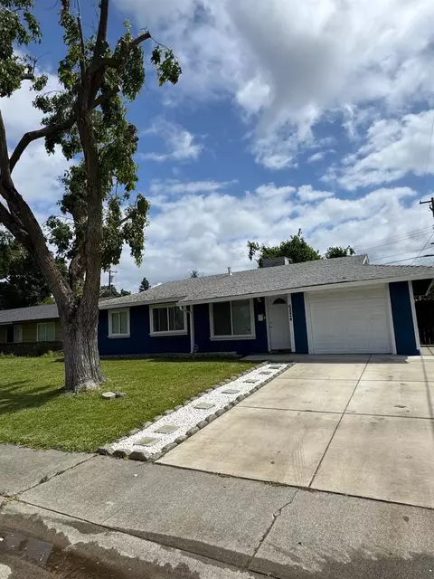 6824 Lumry St, North Highlands, CA 95660