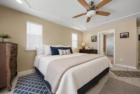 Bedroom - 512 Indian Hill Rd, Copperopolis, CA 95228 photo 2 of 5