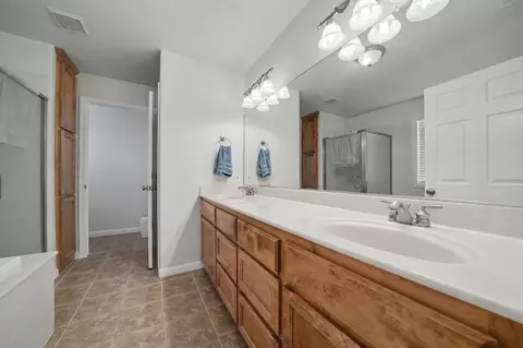 Entry Way - 512 Indian Hill Rd, Copperopolis, CA 95228 photo 4 of 7