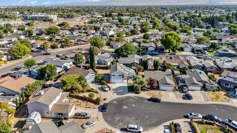View/Area - 440 Northgate Ct, Tracy, CA 95376 photo 6 of 7