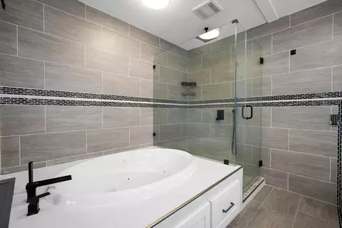 Bath - 440 Northgate Ct, Tracy, CA 95376 photo 3 of 7