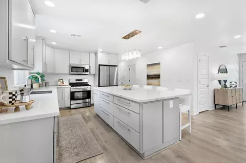 Kitchen - 435 11th St, Davis, CA 95616 photo 3 of 4
