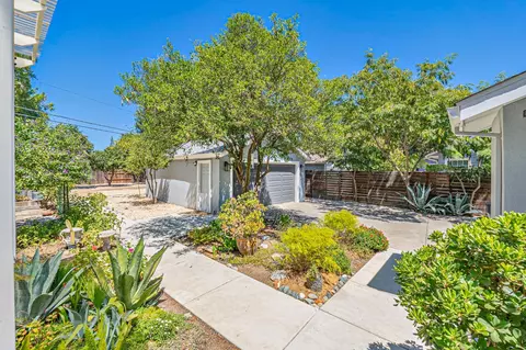 Exterior - 435 11th St, Davis, CA 95616 photo 21 of 22