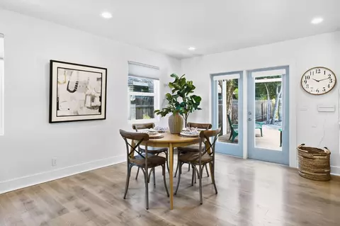 Dining - 435 11th St, Davis, CA 95616 photo 1 of 2