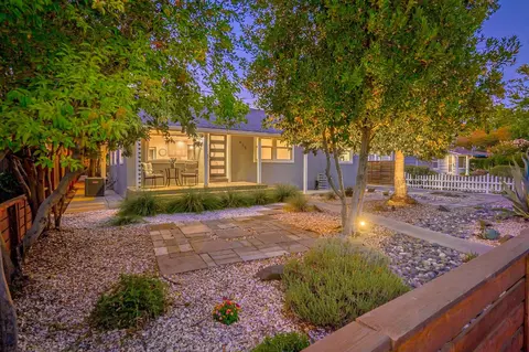 Exterior - 435 11th St, Davis, CA 95616 photo 6 of 22