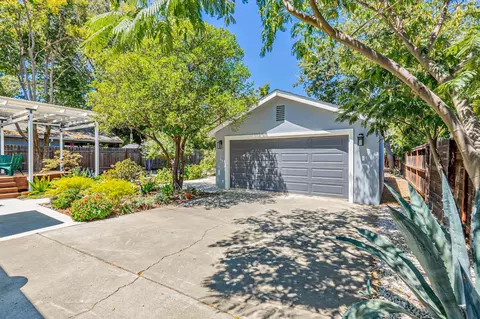 Exterior - 435 11th St, Davis, CA 95616 photo 22 of 22