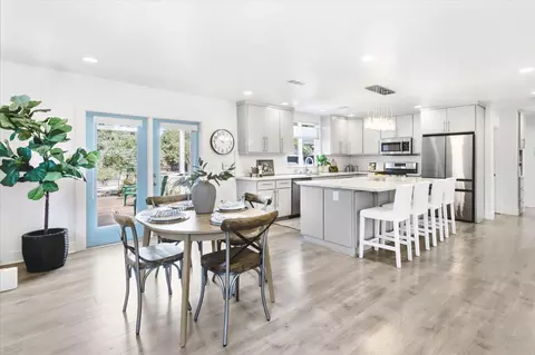 Dining - 435 11th St, Davis, CA 95616 photo 2 of 2