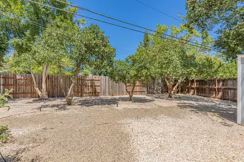 Exterior - 435 11th St, Davis, CA 95616 photo 20 of 22