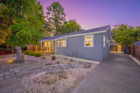 Exterior - 435 11th St, Davis, CA 95616 photo 2 of 22