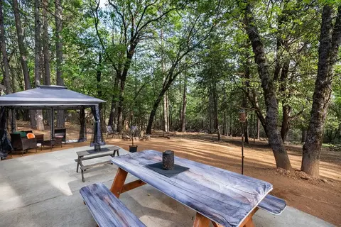 Exterior - 6221 Pine Needle Ln, Placerville, CA 95667 photo 6 of 8