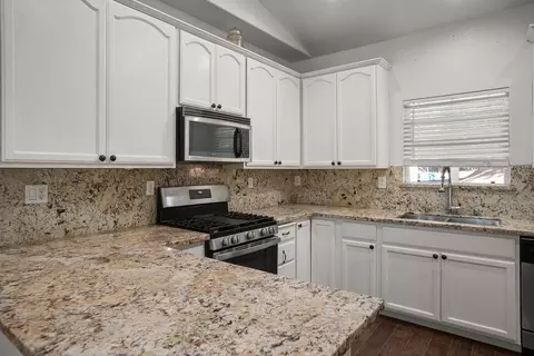 Kitchen - 6221 Pine Needle Ln, Placerville, CA 95667 photo 4 of 5