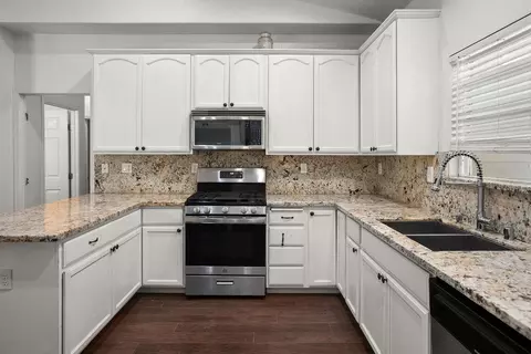 Kitchen - 6221 Pine Needle Ln, Placerville, CA 95667 photo 2 of 5