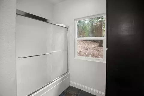 Bath - 6221 Pine Needle Ln, Placerville, CA 95667 photo 3 of 3