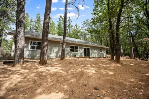 Exterior - 6221 Pine Needle Ln, Placerville, CA 95667 photo 3 of 6