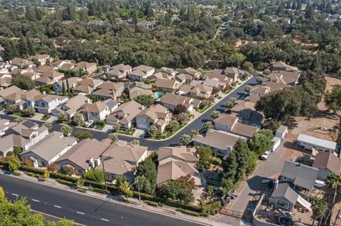 View/Area - 1637 Seven Fls, Modesto, CA 95355 photo 4 of 10