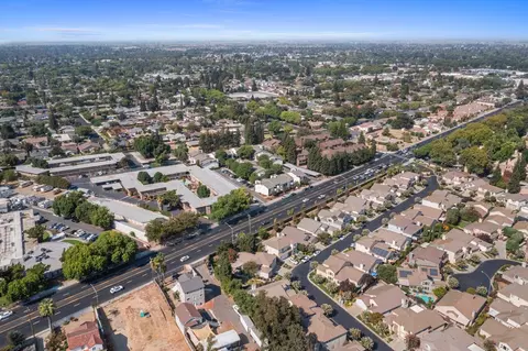 View/Area - 1637 Seven Fls, Modesto, CA 95355 photo 6 of 10
