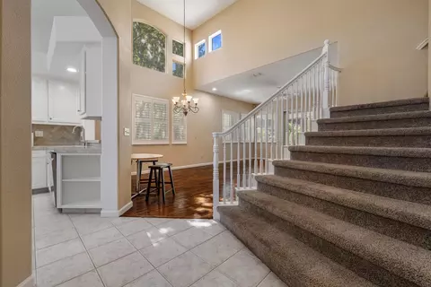 Entry Way - 1637 Seven Fls, Modesto, CA 95355 photo 3 of 10