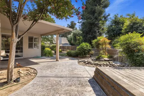 Exterior - 1637 Seven Fls, Modesto, CA 95355 photo 5 of 8