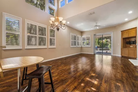 Living - 1637 Seven Fls, Modesto, CA 95355 photo 1 of 4