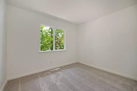 Bedroom - 516 Whiting St, Grass Valley, CA 95945 photo 6 of 7