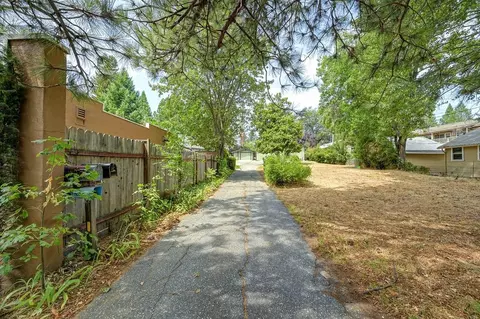 Exterior - 516 Whiting St, Grass Valley, CA 95945 photo 3 of 18