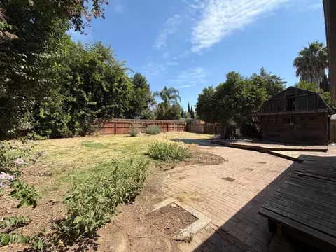 Exterior - 2351 Ridge Rd, Modesto, CA 95358 photo 3 of 5
