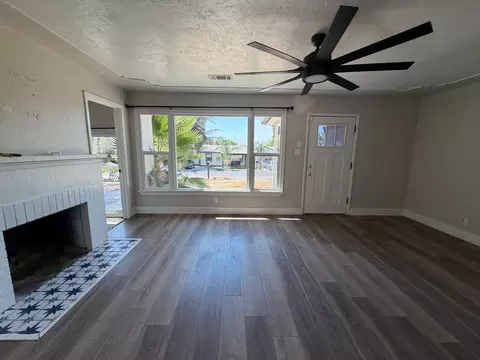Living - 2351 Ridge Rd, Modesto, CA 95358 photo 4 of 7