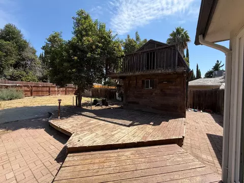 Exterior - 2351 Ridge Rd, Modesto, CA 95358 photo 5 of 5