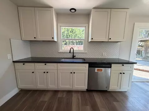 Kitchen - 2351 Ridge Rd, Modesto, CA 95358 photo 9 of 10