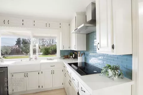 Kitchen - 16012 Sycamore Ave, Patterson, CA 95363 photo 3 of 4