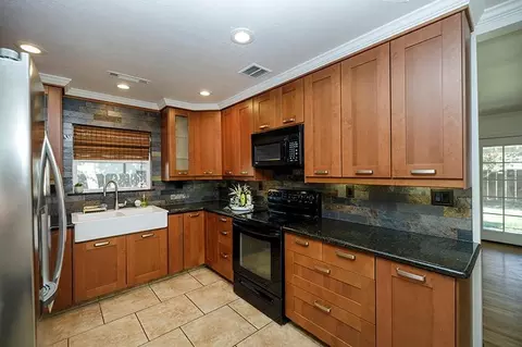 Kitchen - 1509 Lorainne Ave, Modesto, CA 95350 photo 4 of 9