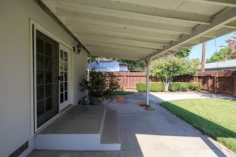 Exterior - 1509 Lorainne Ave, Modesto, CA 95350 photo 5 of 17