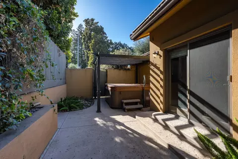 Exterior - 7108 Hillcrest Dr, Modesto, CA 95356 photo 13 of 13