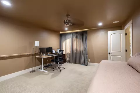 Bedroom - 7108 Hillcrest Dr, Modesto, CA 95356 photo 5 of 5