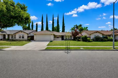 Exterior - 2588 Stonybrook Ave, Merced, CA 95348 photo 2 of 6