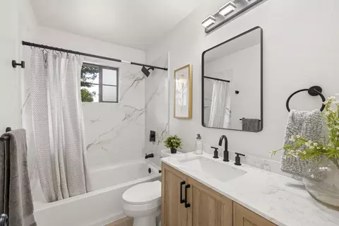 Bath - 5957 Ranger Way, Carmichael, CA 95608 photo 3 of 3