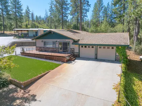18885 Foote St, Groveland, CA 95321