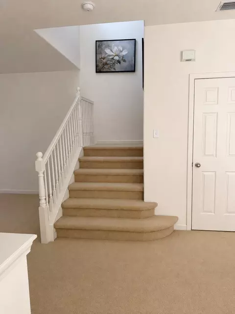 Entry Way - 832 Alpine St, Jackson, CA 95642 photo 1 of 2