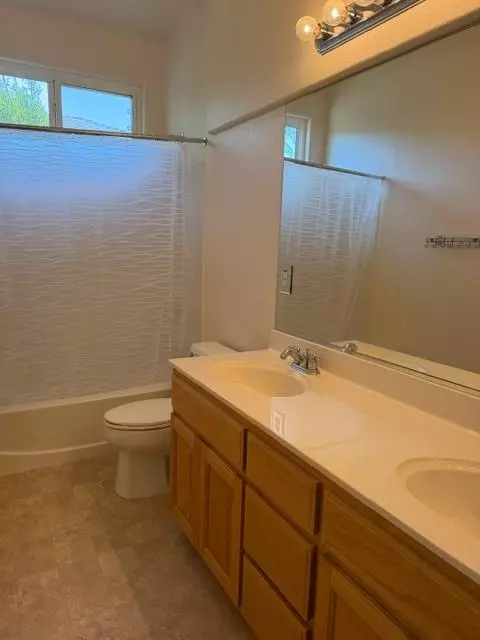 Bath - 832 Alpine St, Jackson, CA 95642 photo 5 of 5