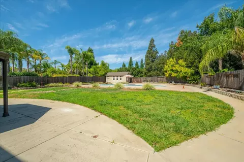 Exterior - 11024 Essey Cir, Mather, CA 95655 photo 4 of 14